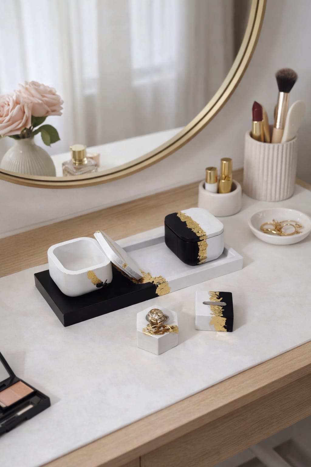 Zenith Gold Accent Set